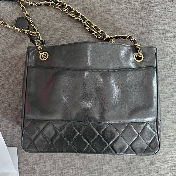 CHANEL Chain Tote Shoulder Crossbody Bag Lambskin Black 100% Authentic Guarantee - Picture 3 of 16